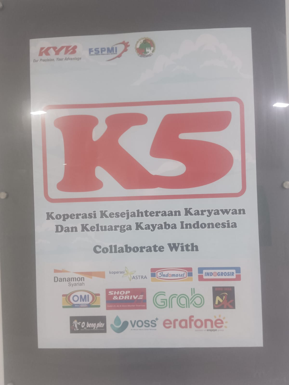Papan profil Koperasi Kayaba di kantor
